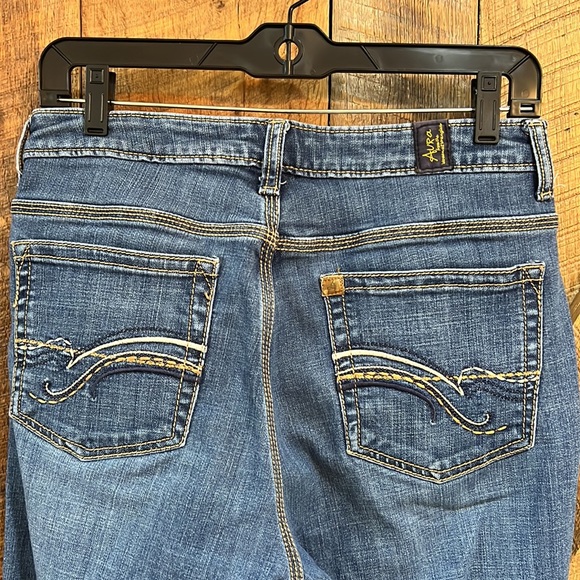 Wrangler Aura Bootcut Jeans Womens Instantly Slimming - Picture 4 of 9